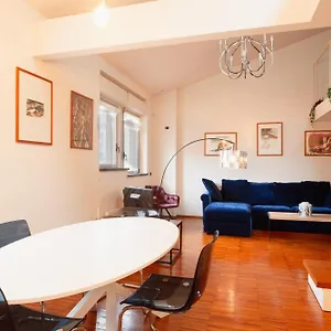  Appartamento Navigli Design With Balcony Italia